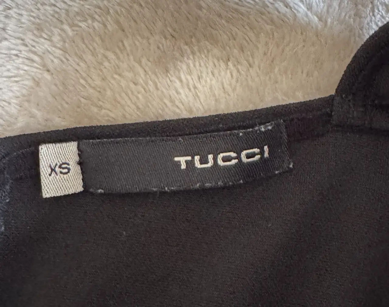 Top Tucci - Vista 3