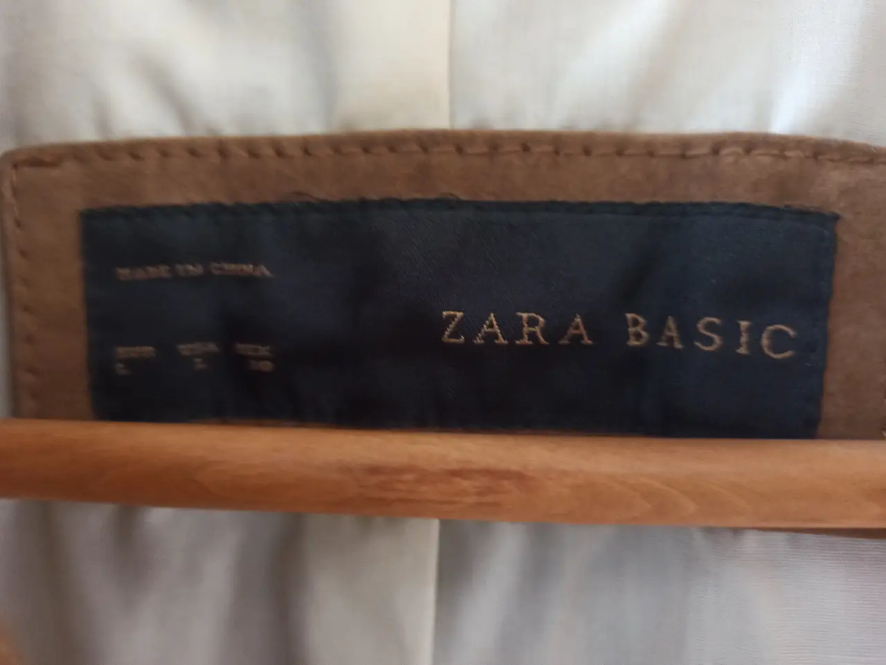 Campera Zara Basic - Vista 4