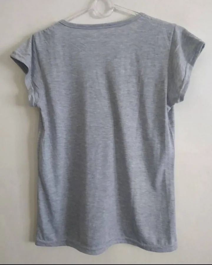 Remera Diseño independiente - Vista 4