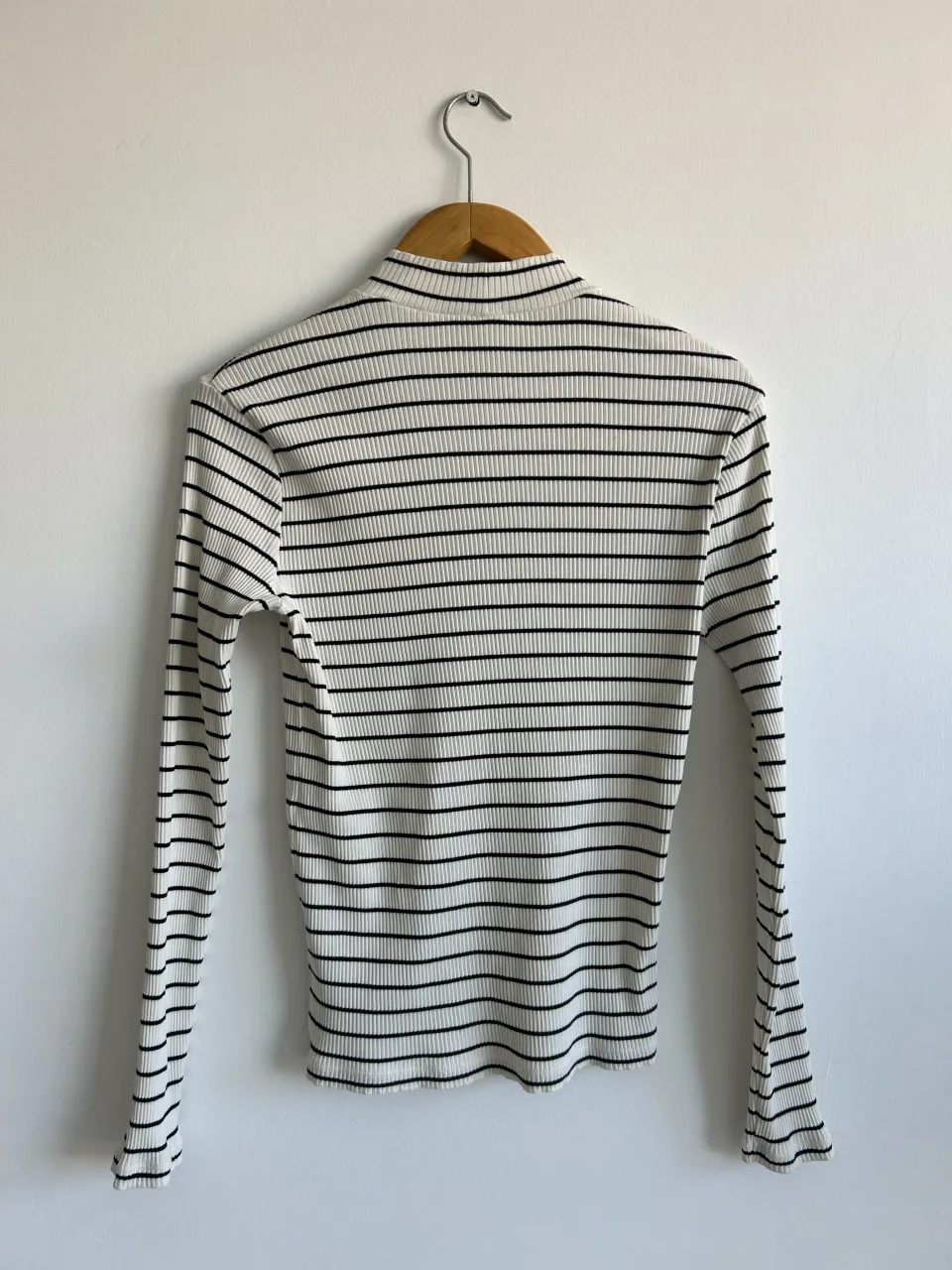 Remera Uniqlo - Vista 2