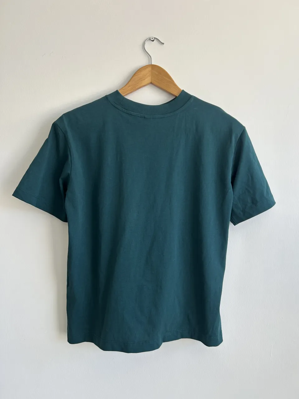 Remera Uniqlo - Vista 3
