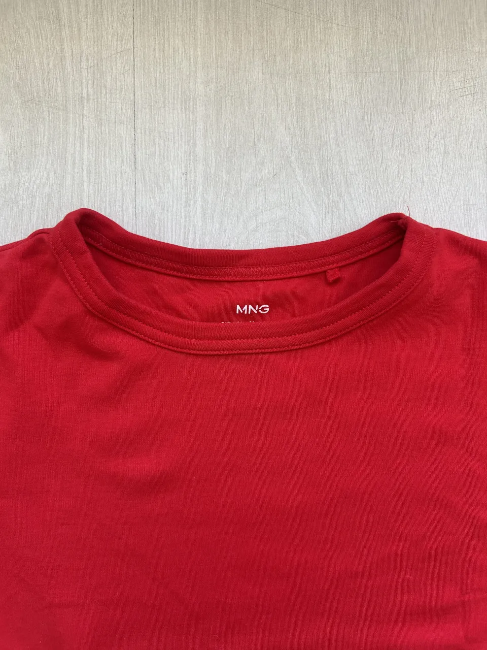 Remera MNG - Vista 5