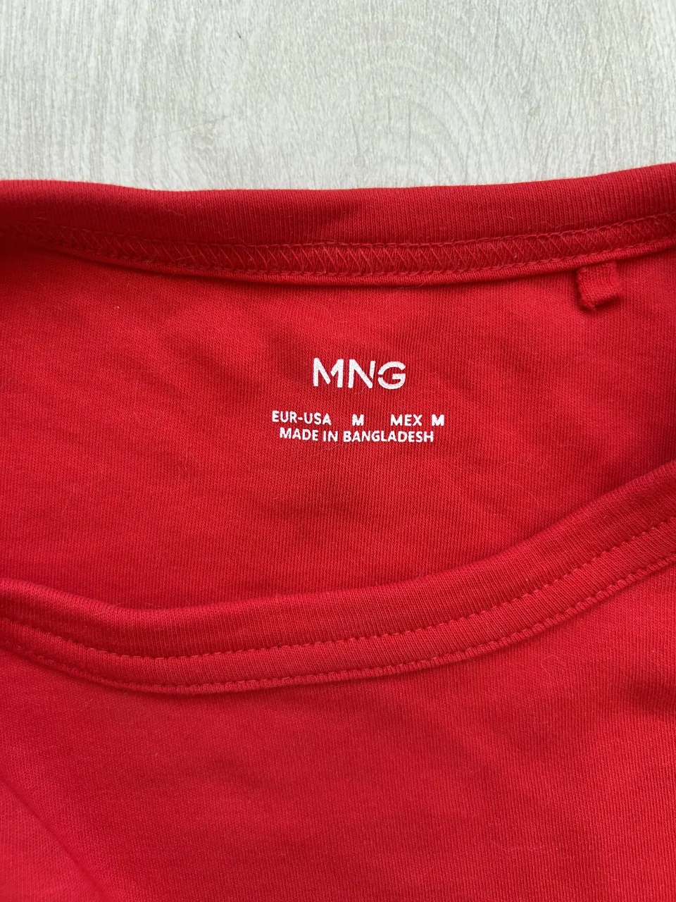 Remera MNG - Vista 4