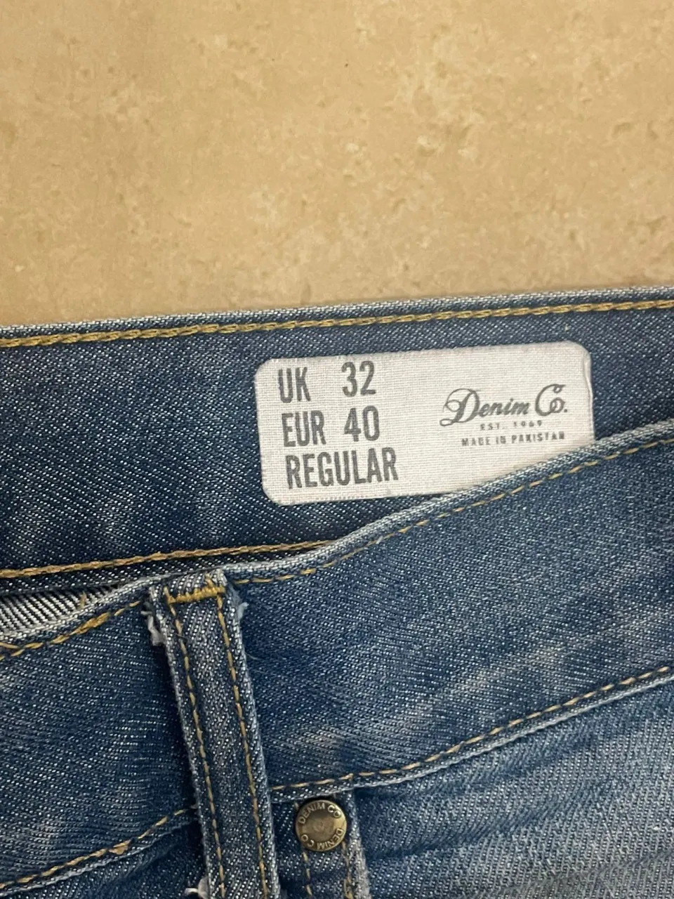 Bermuda Denim Co. - Vista 2