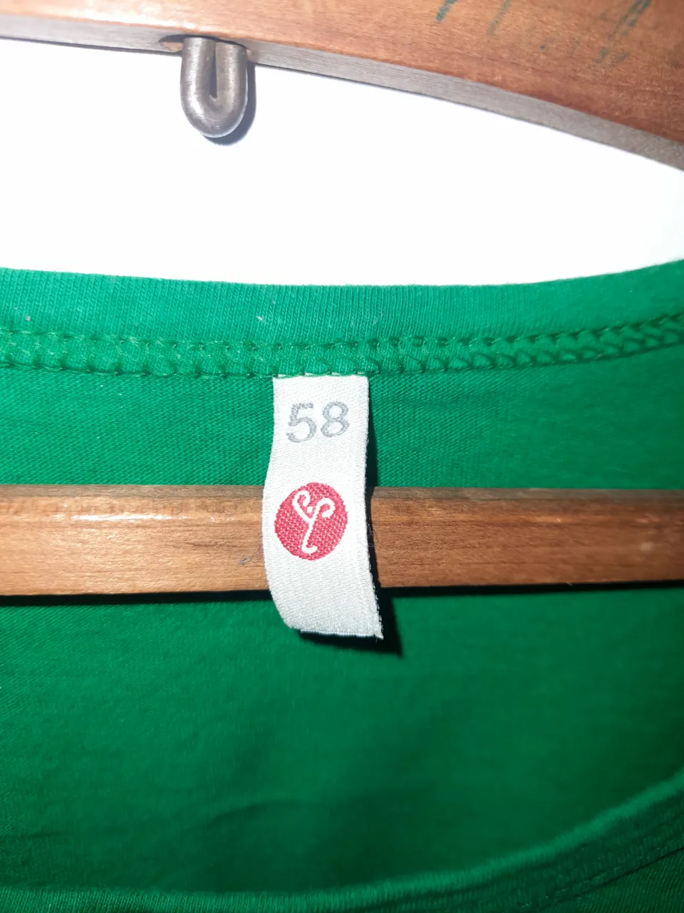 Remera North carolina - Vista 3