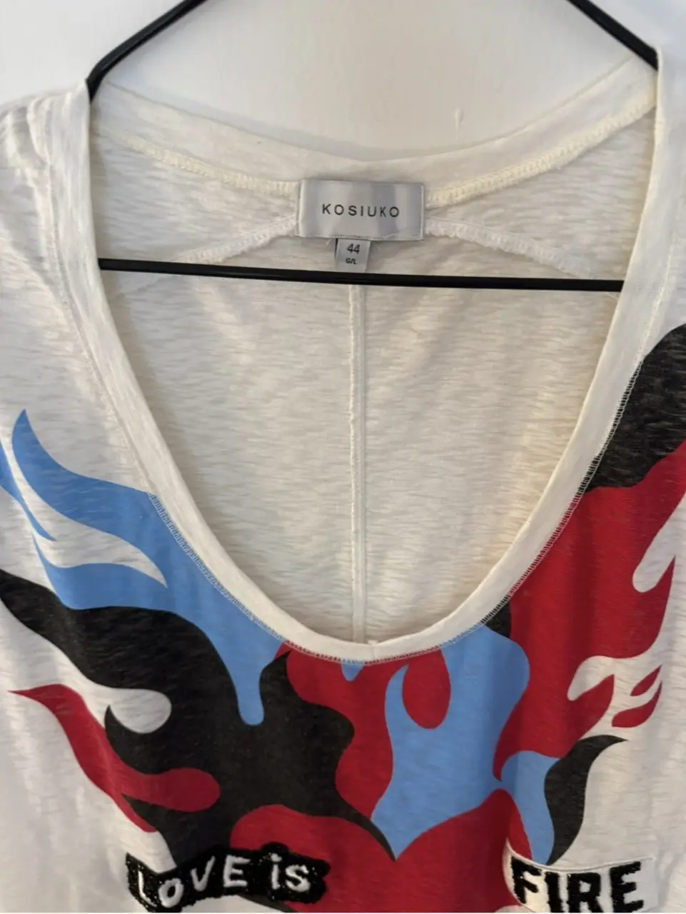 Remera Kosiuko - Vista 2
