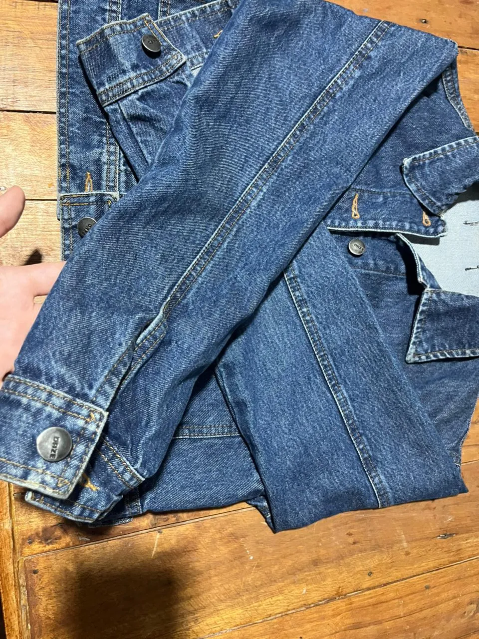 Campera Daze - Vista 2