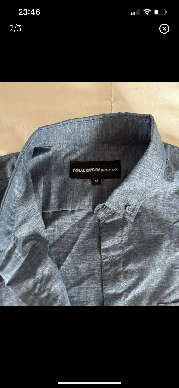 Camisa de hombre Molokai Surf Co., manga corta, azul, talle M. Ideal para un look casual y fresco.