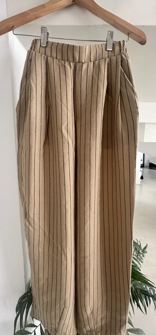 Pantalón Bershka - Vista 2