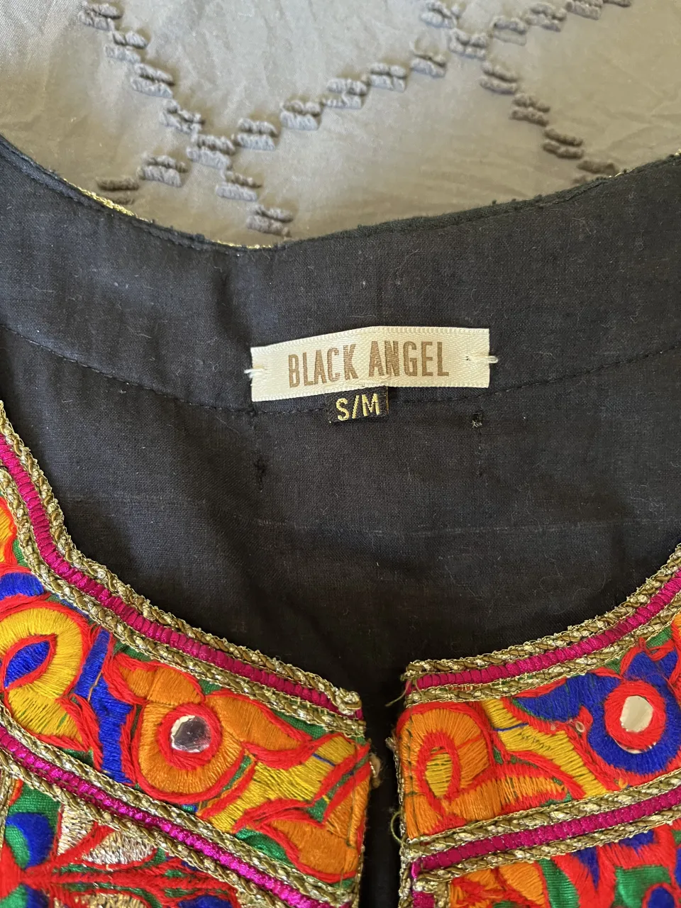 Campera Black angel - Vista 2