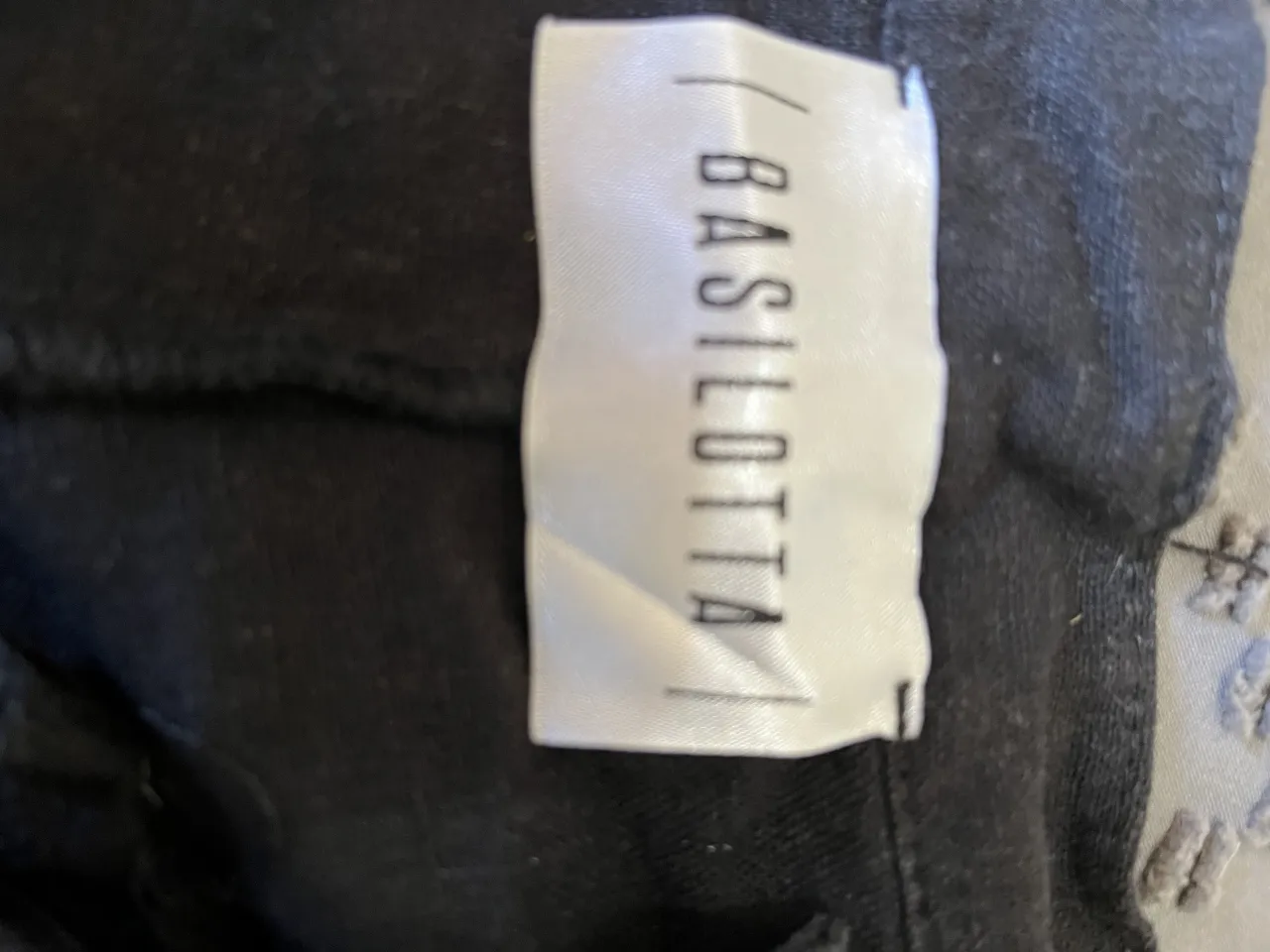 Pantalón Basilota - Vista 2