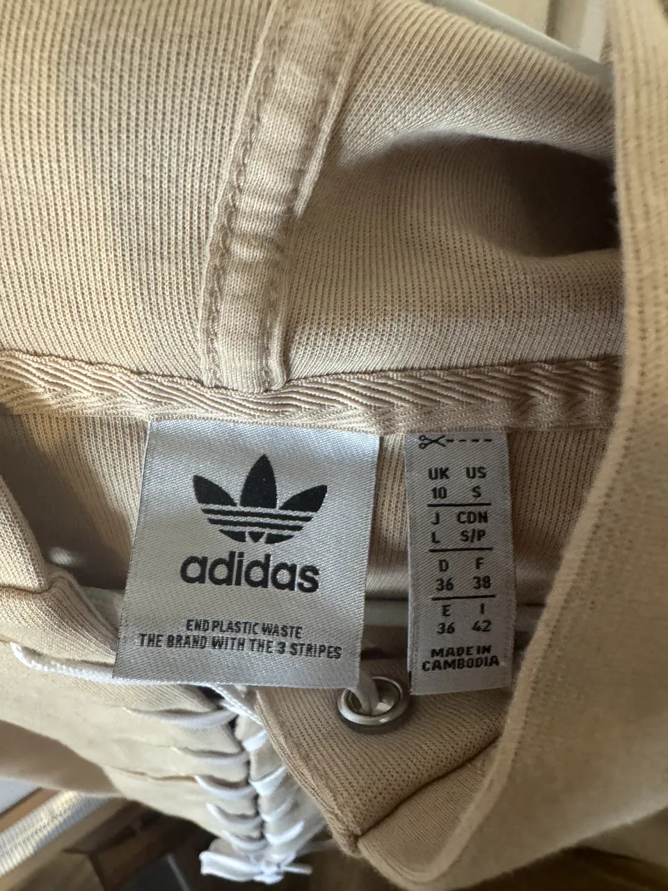 Buzo adidas - Vista 3