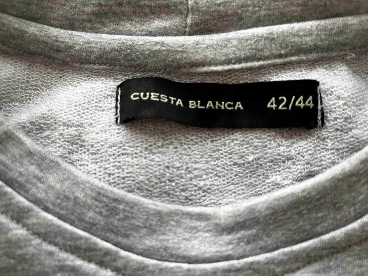 Buzo Cuesta Blanca - Vista 4