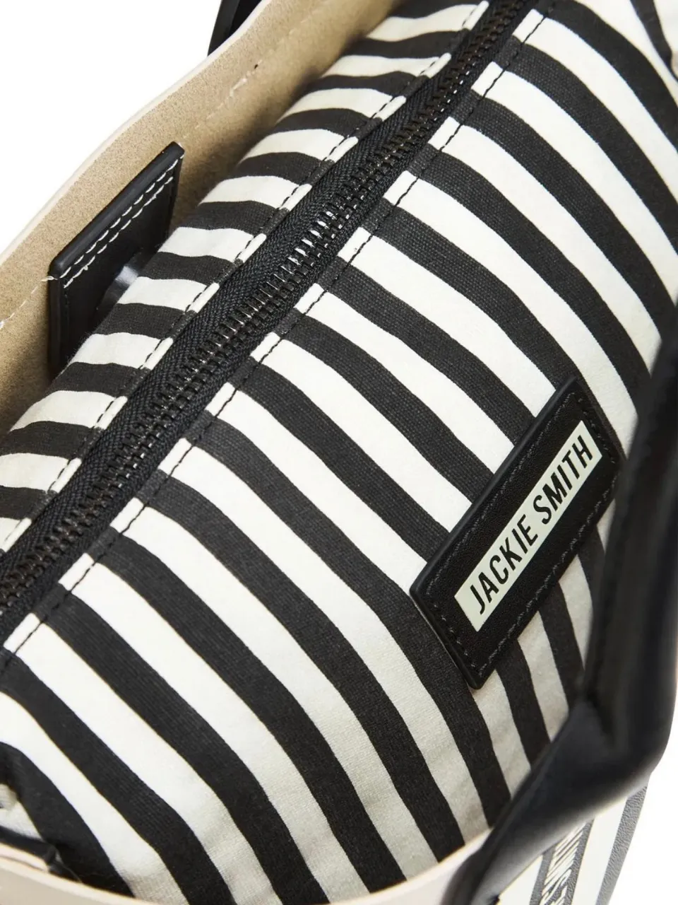 Jackie Smith - Vista 4