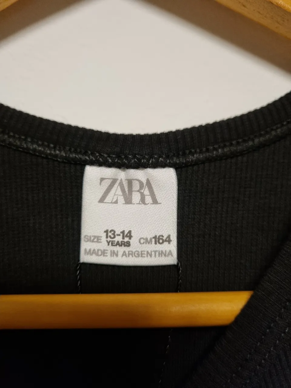 Remera Zara - Vista 2