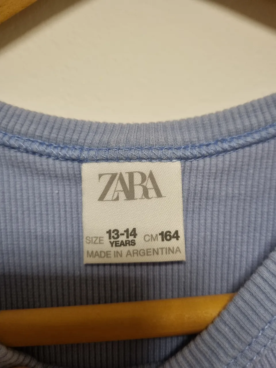 Remera Zara - Vista 2