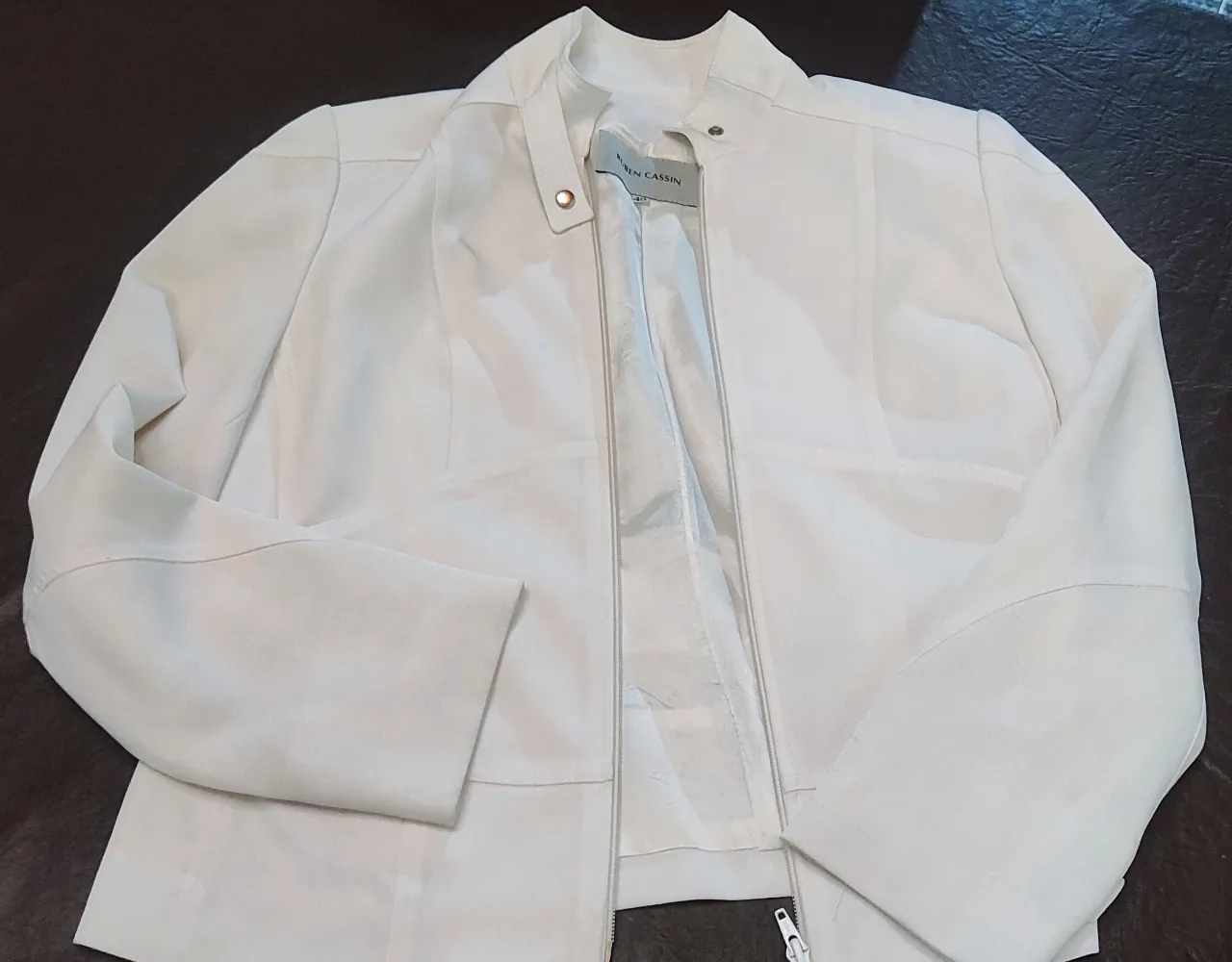 Campera Ruben Cassin - Vista 2