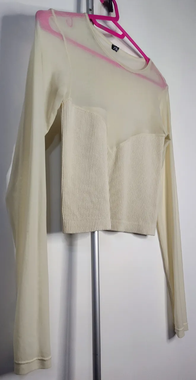 Remera Zara - Vista 2