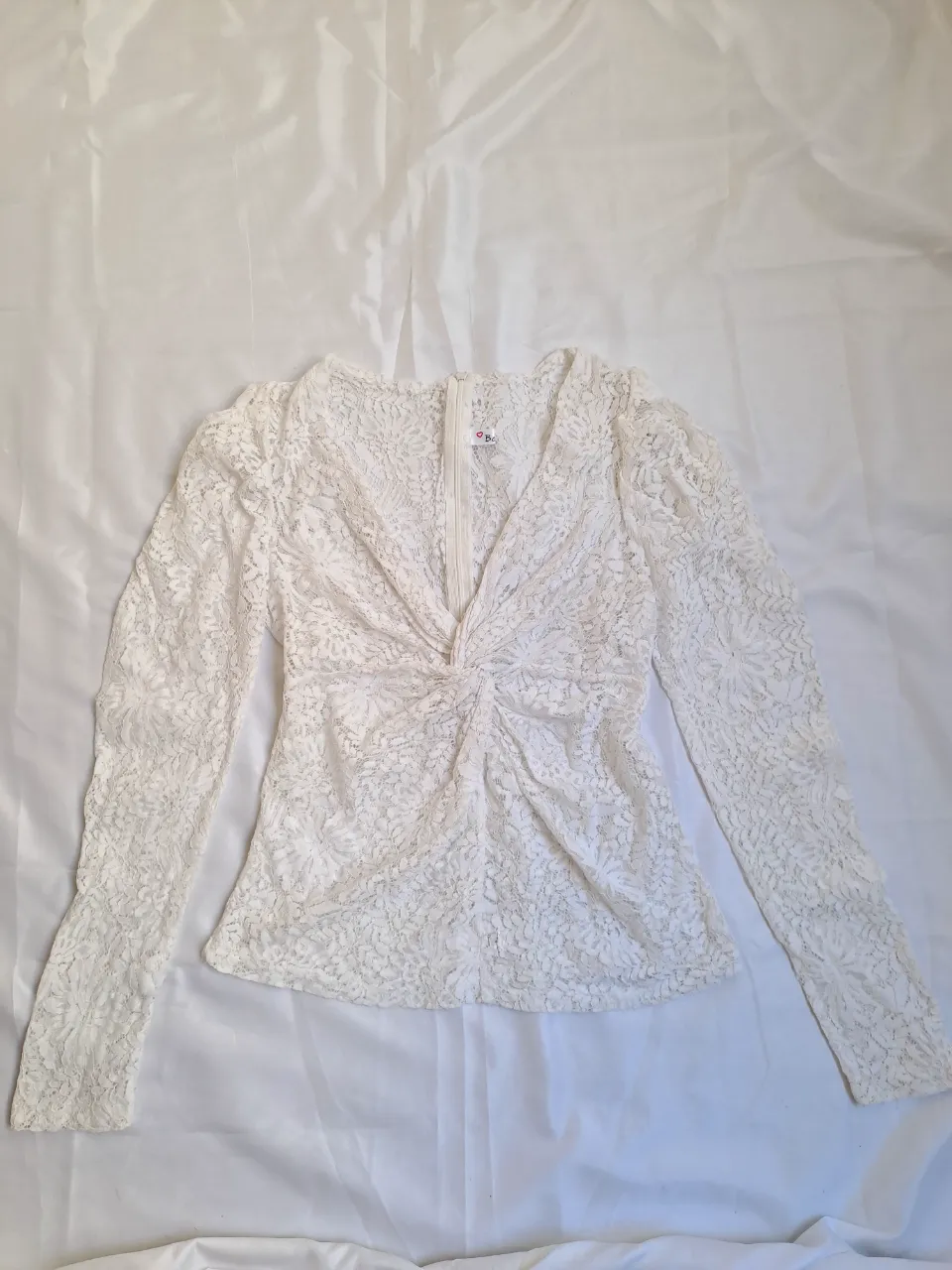 Blusa A ≠ - Vista 2