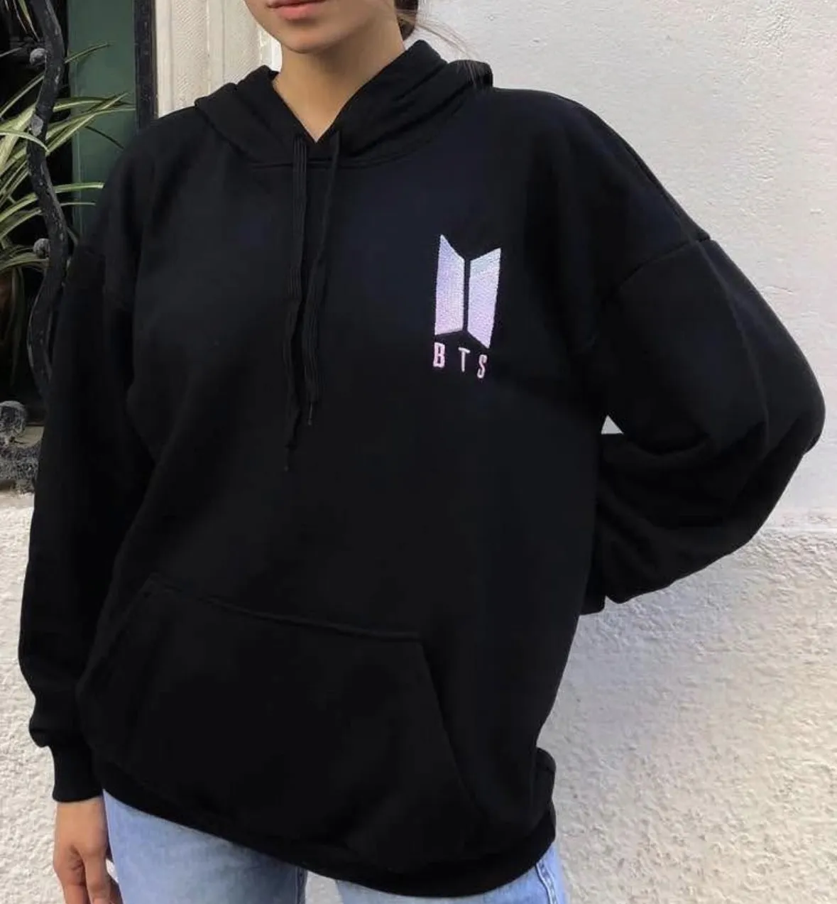 Buzo A ≠ - Vista 2