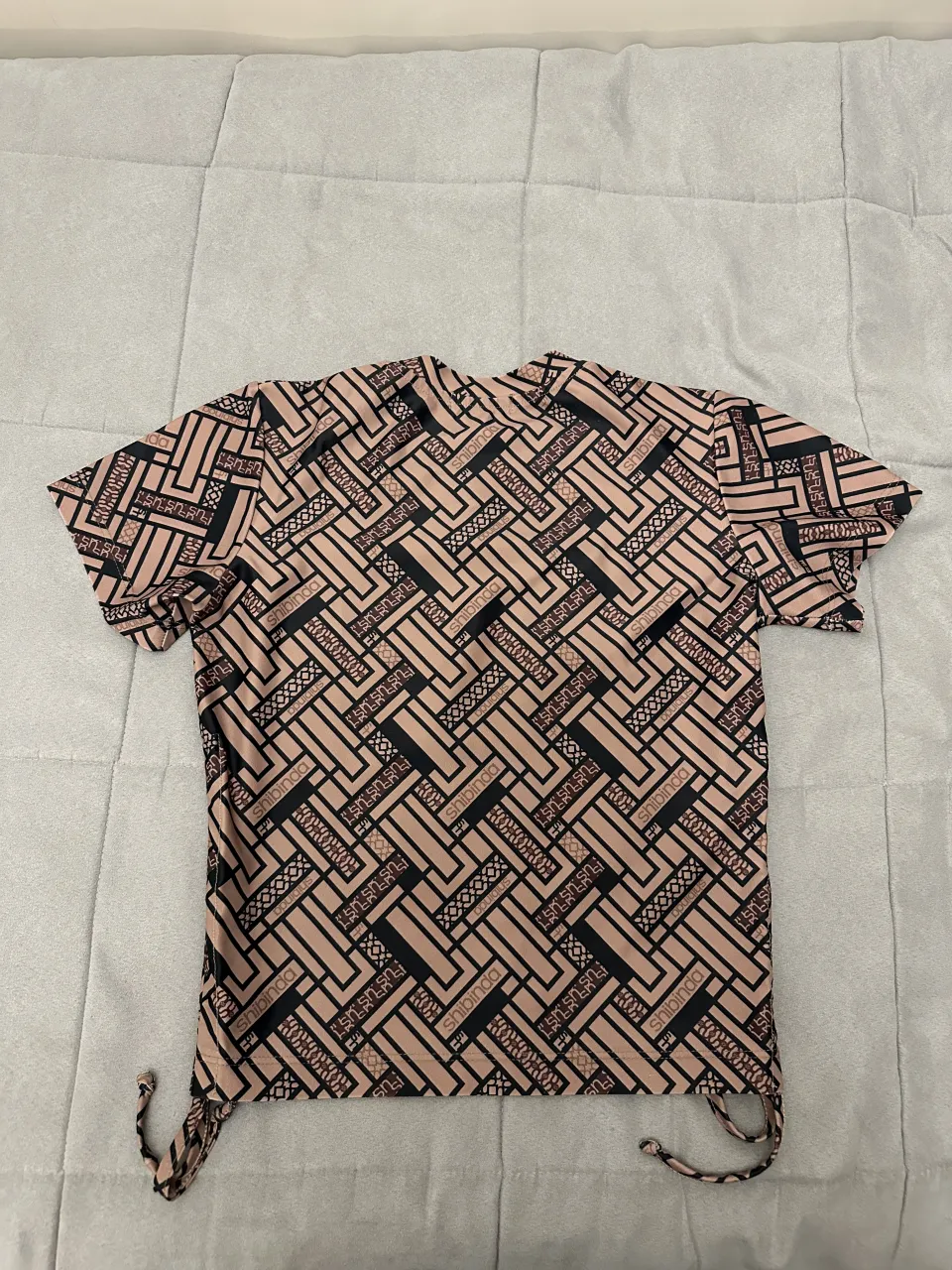 Remera shibinda - Vista 2