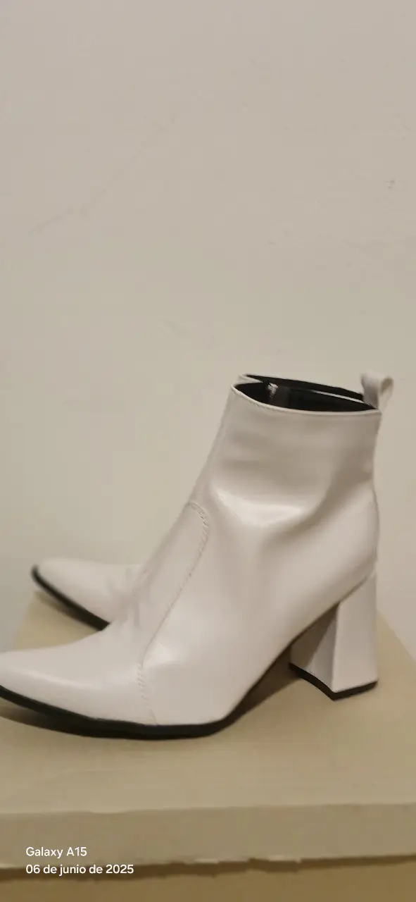 Botines Otra - Vista 3