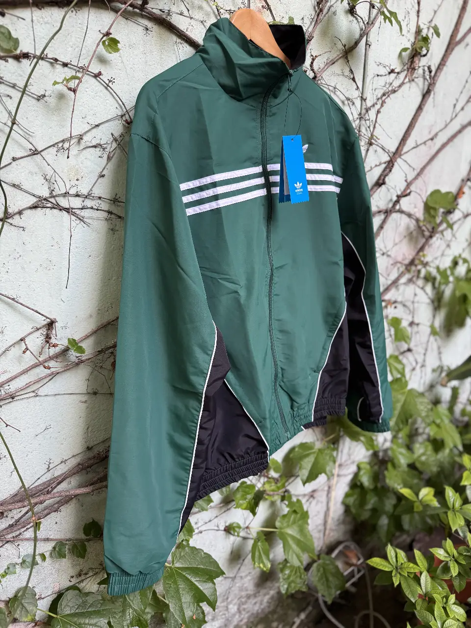 Campera adidas - Vista 2