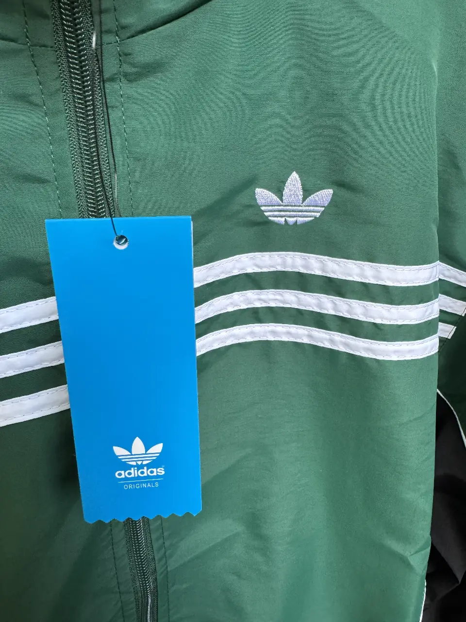 Campera adidas - Vista 4