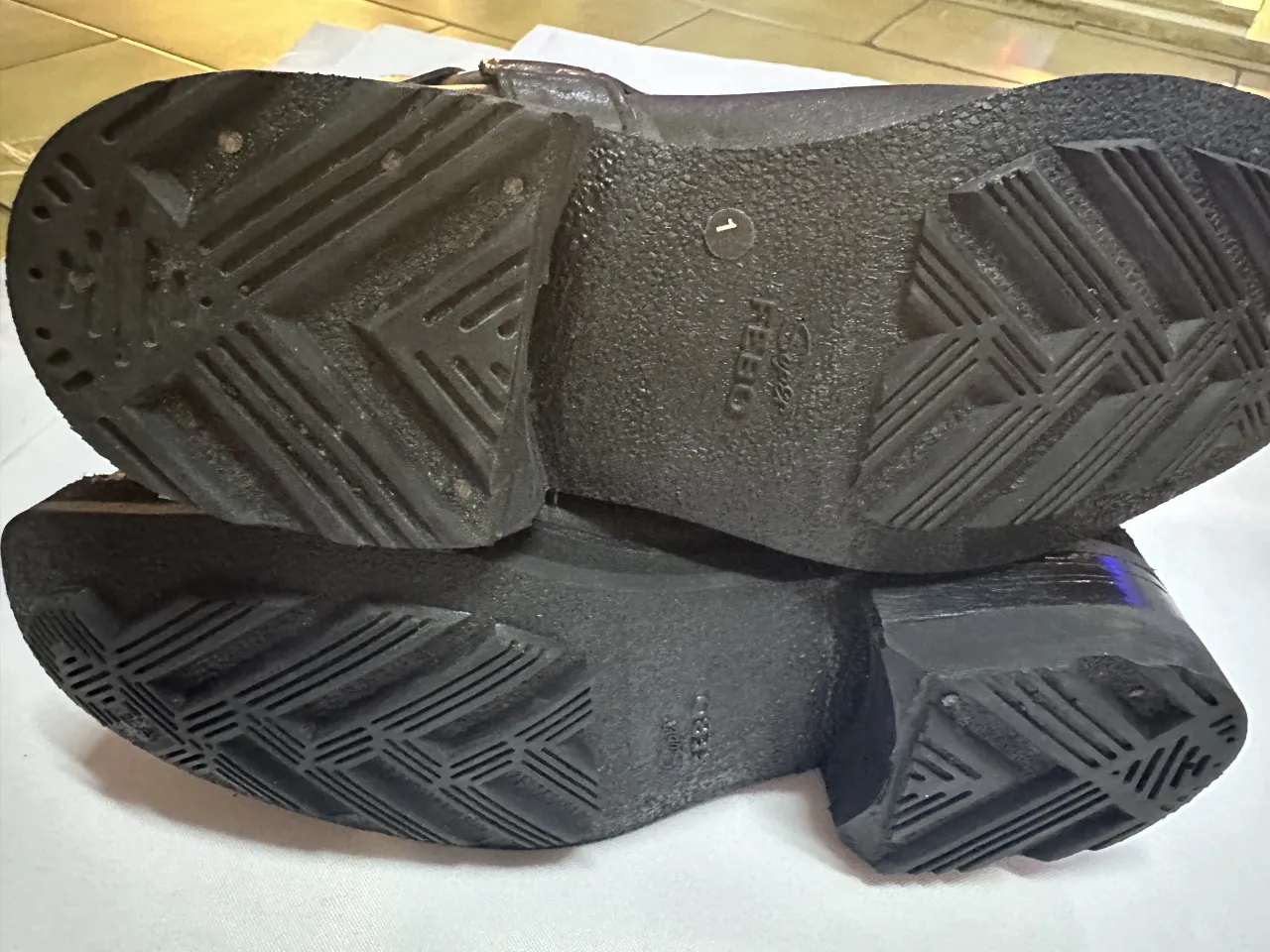 Borcegos Xxx - Vista 4