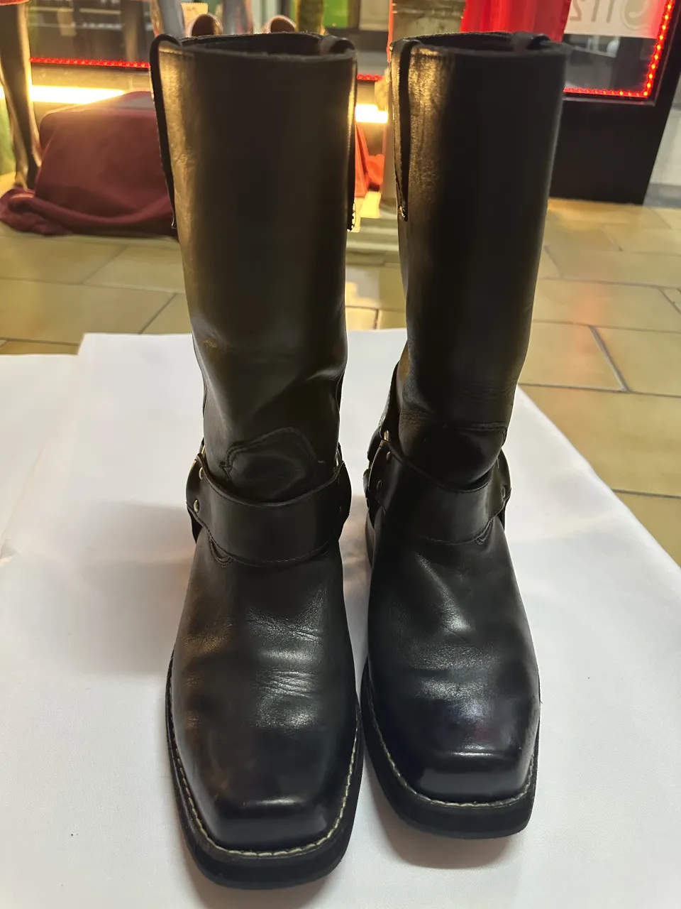 Borcegos Xxx - Vista 5