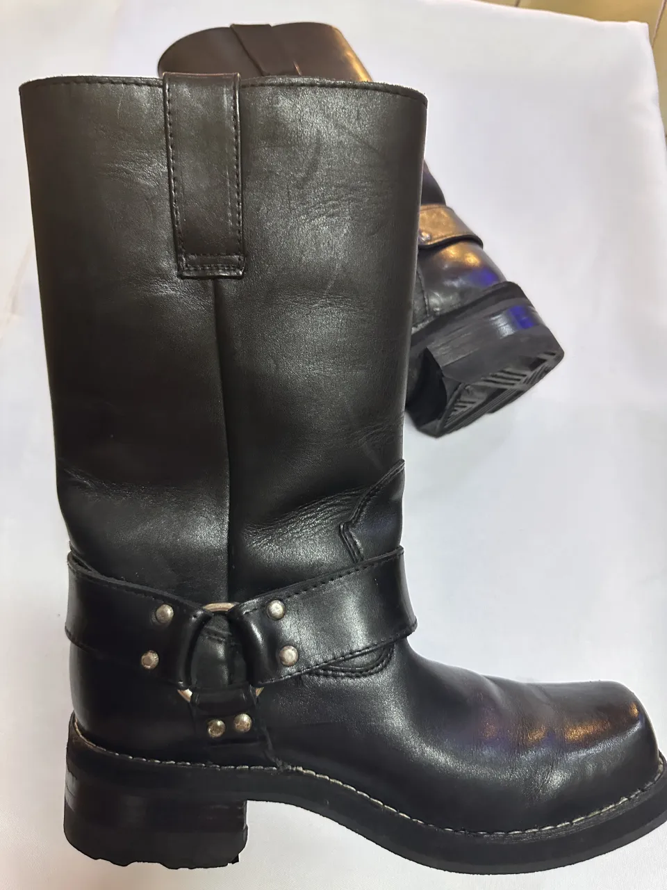 Borcegos Xxx - Vista 3