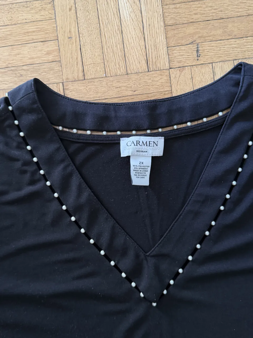 Remera Carmen - Vista 3