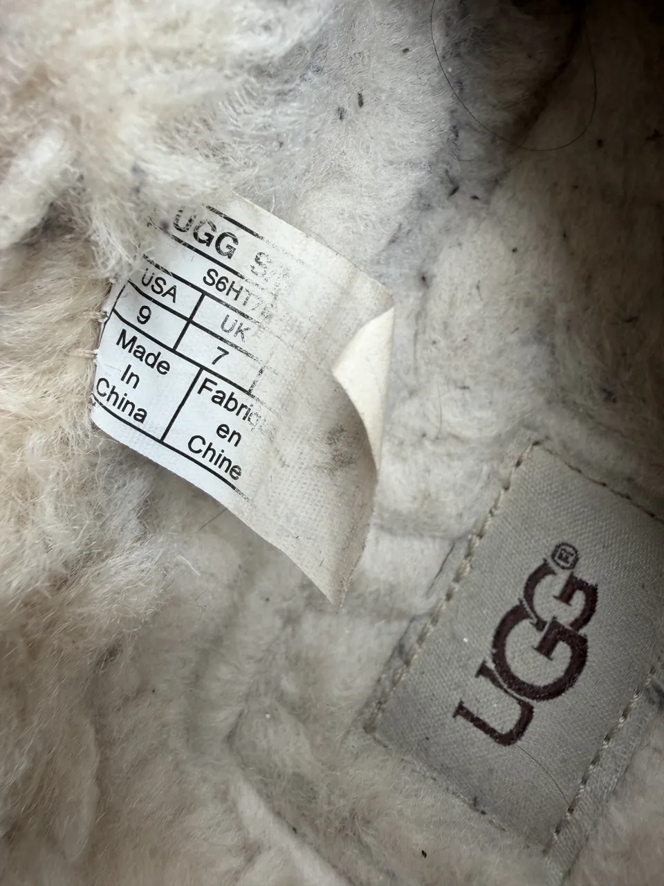 Pantuflas UGG - Vista 3