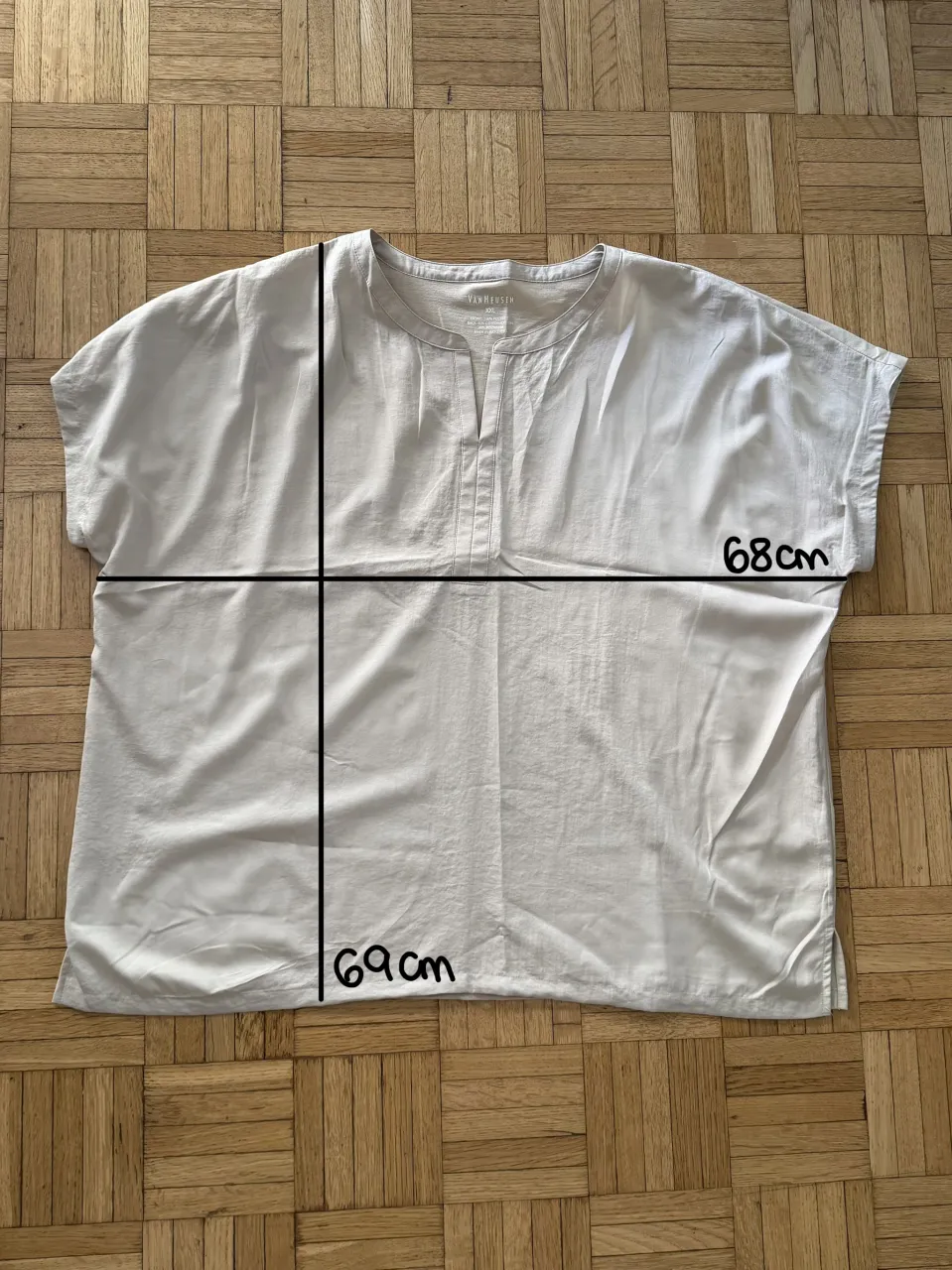 Remera Van Heusen - Vista 2