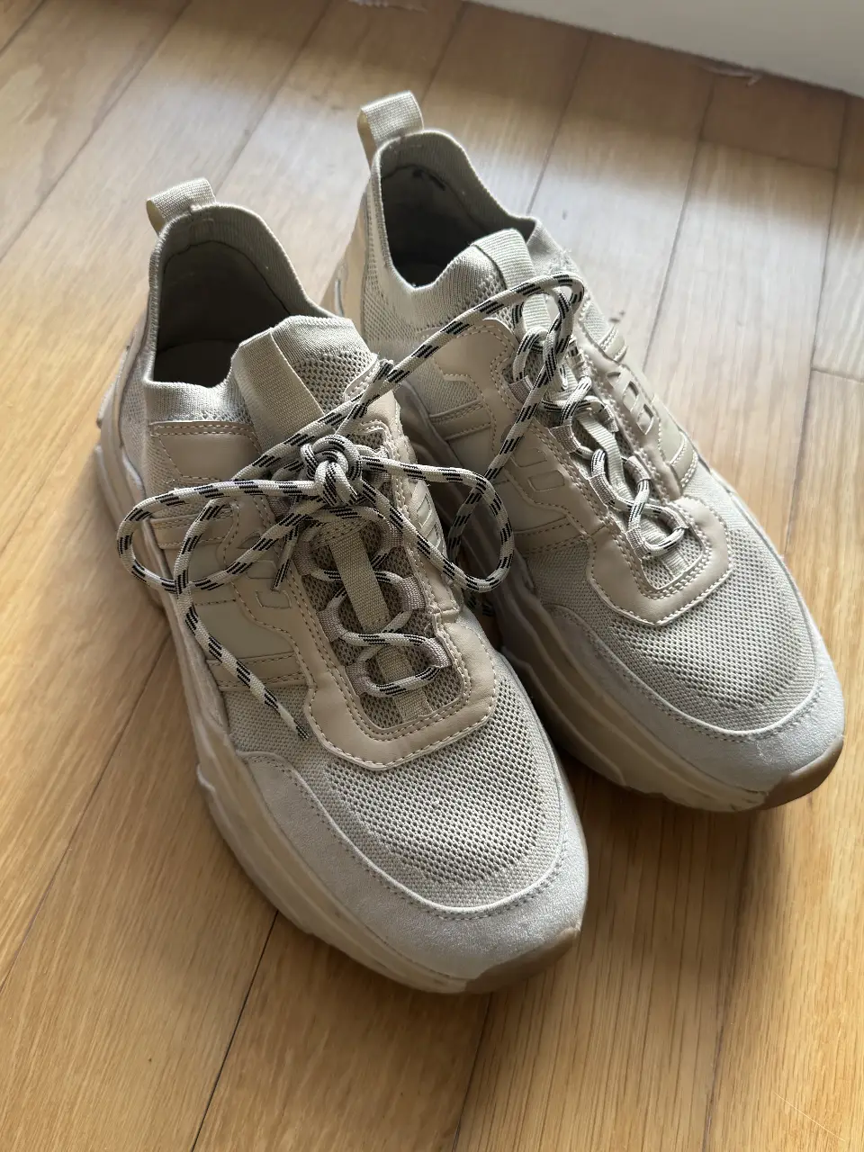 Zapatillas H&M - Vista 2