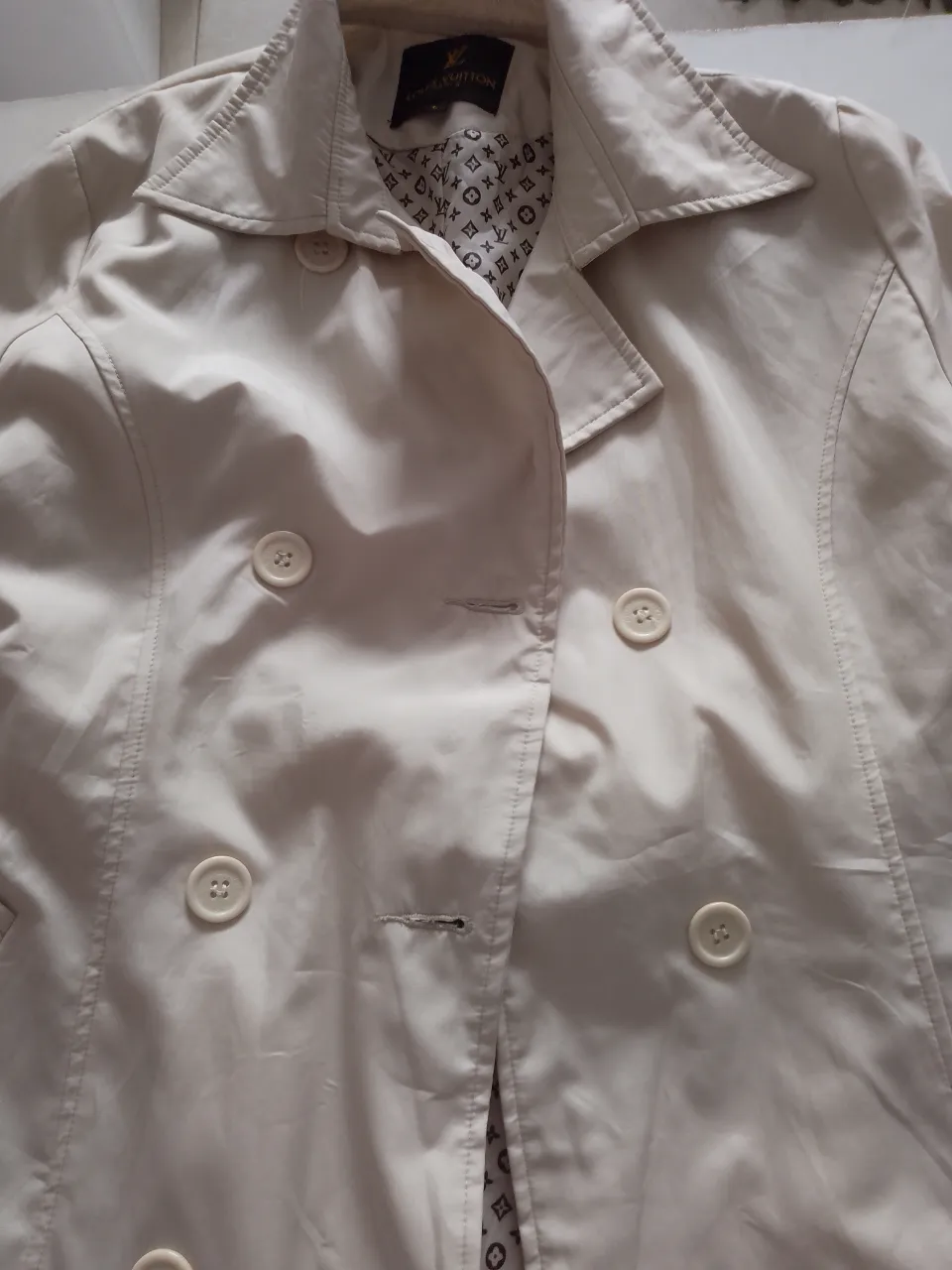 Trench Louis Vuitton - Vista 4