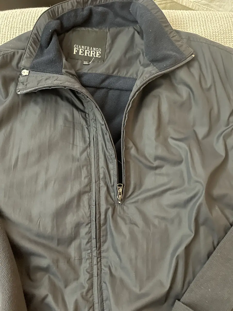 Campera Gianfranco Ferré - Vista 3