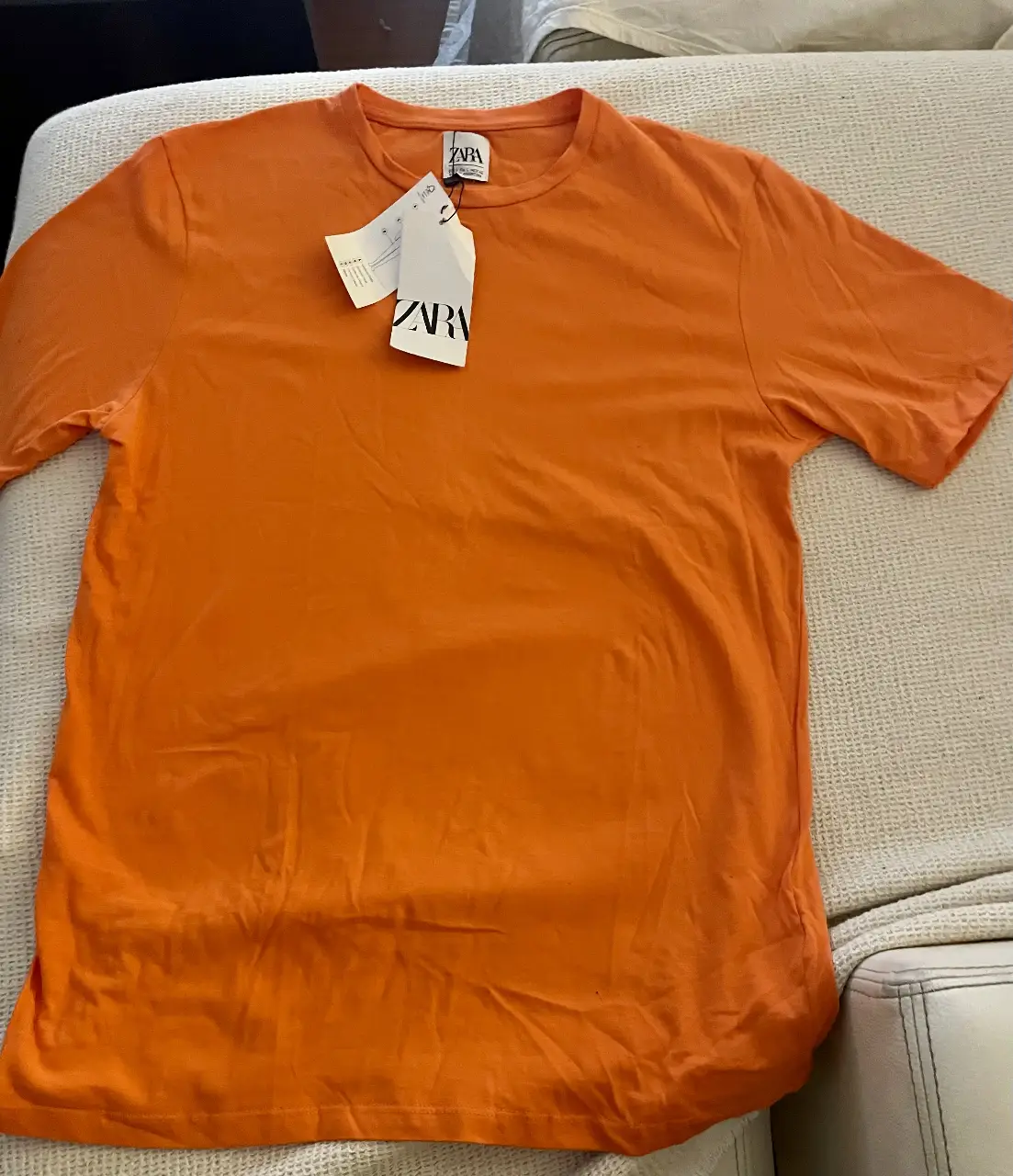 Remera Zara - Vista 2