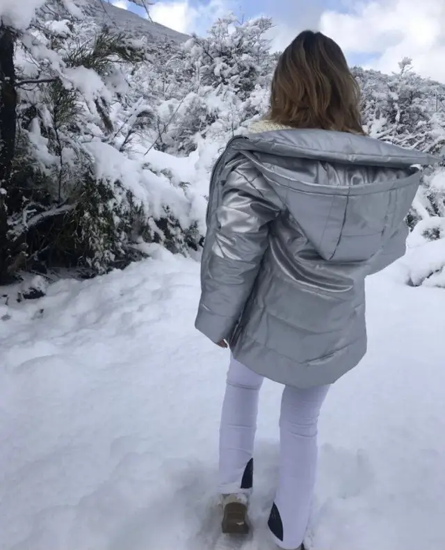 Campera Allô Martínez - Vista 2