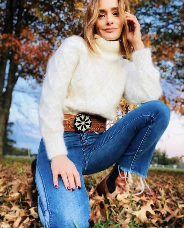 Jeans crooopped For all Manking seven importado talle 24   de mujer, tiro alto , con detalle de cinta blanca en los laterales. Un clásico renovado para un look casual y moderno.