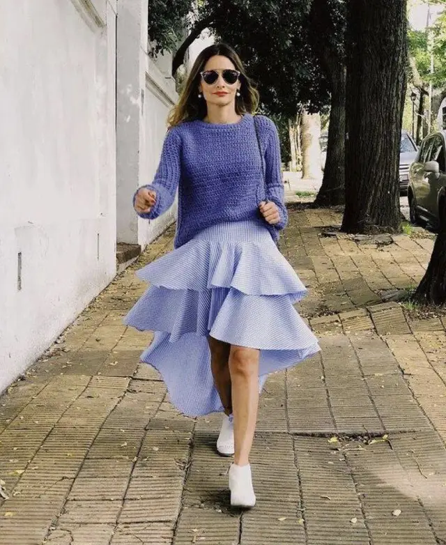  Falda  asimétrica Nylon apparel talle s, importada a cuadrille  celestes y blancas. Ideal para un look casual y moderno.