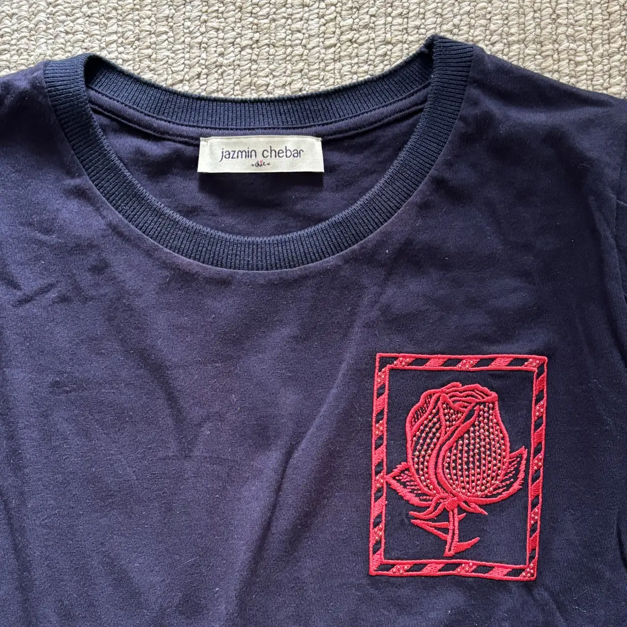 Remera Jazmín Chebar - Vista 3