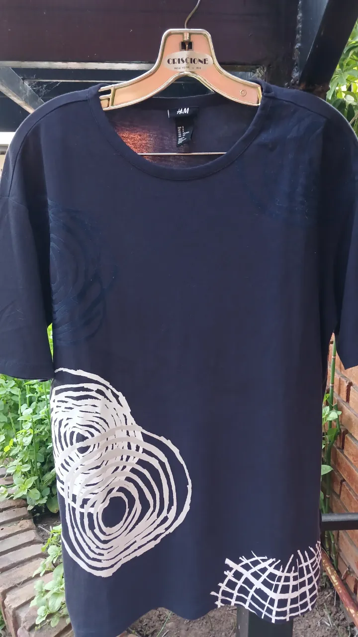Remera H&M - Vista 3