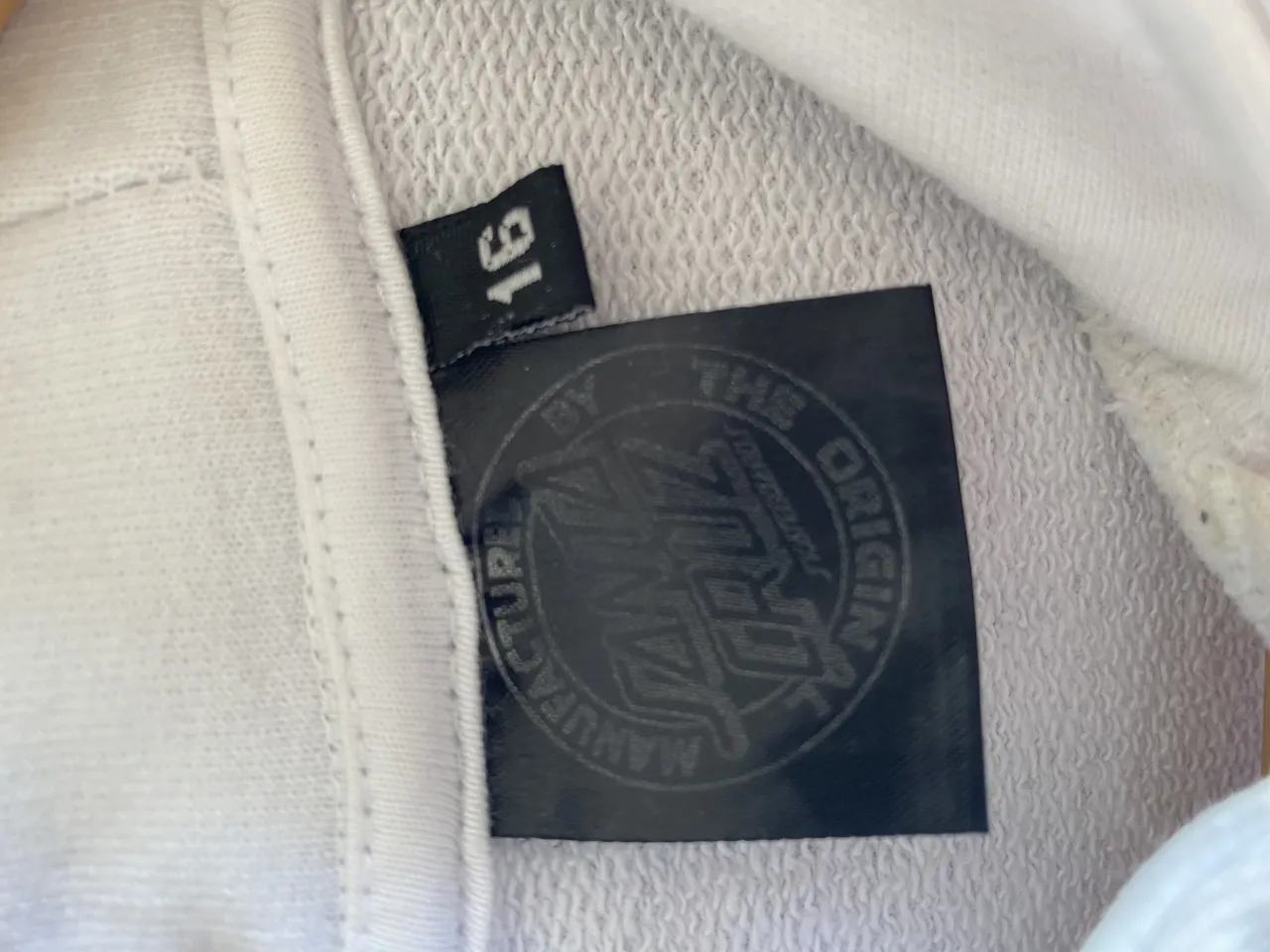 Buzo Santa Cruz - Vista 2