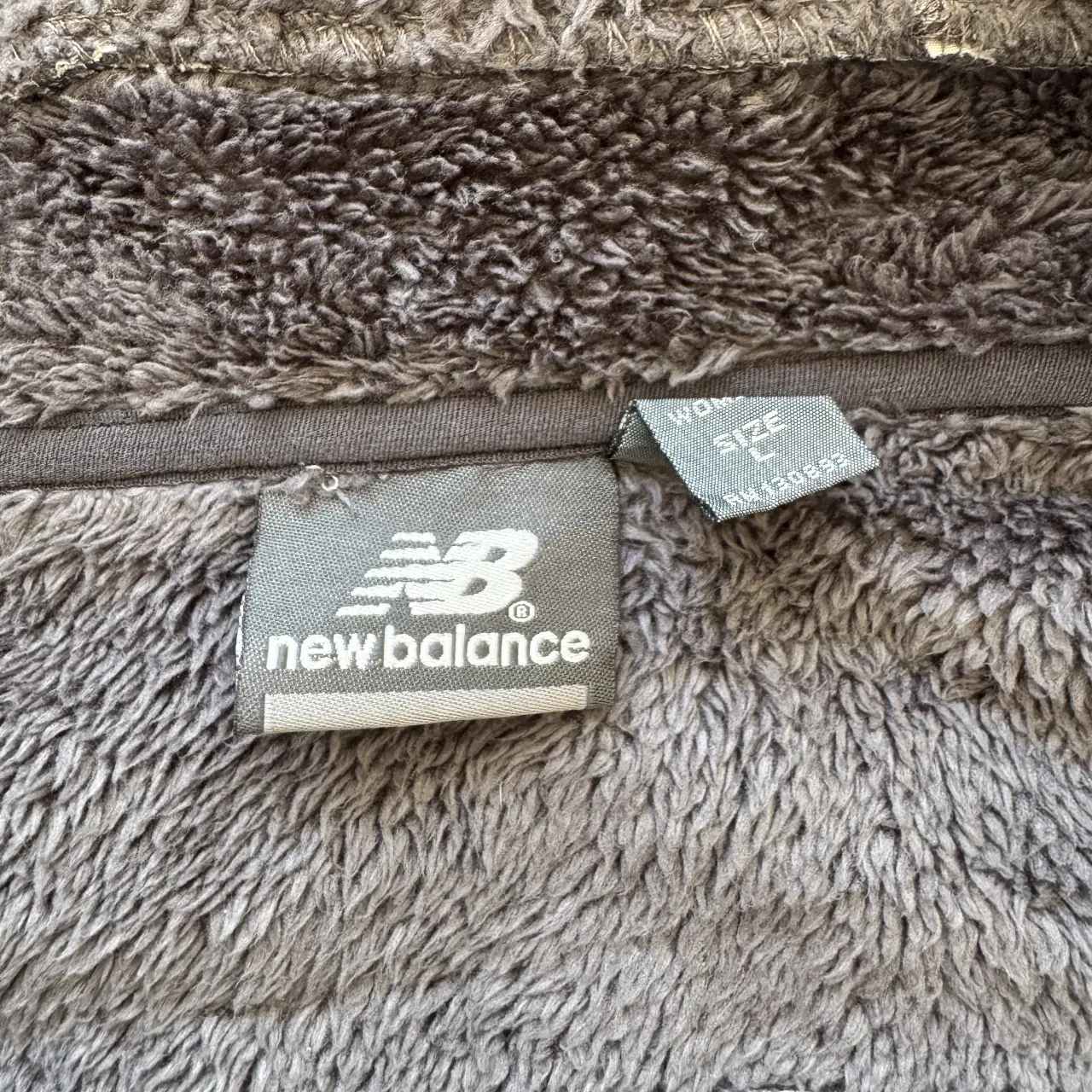 Campera New Balance - Vista 2