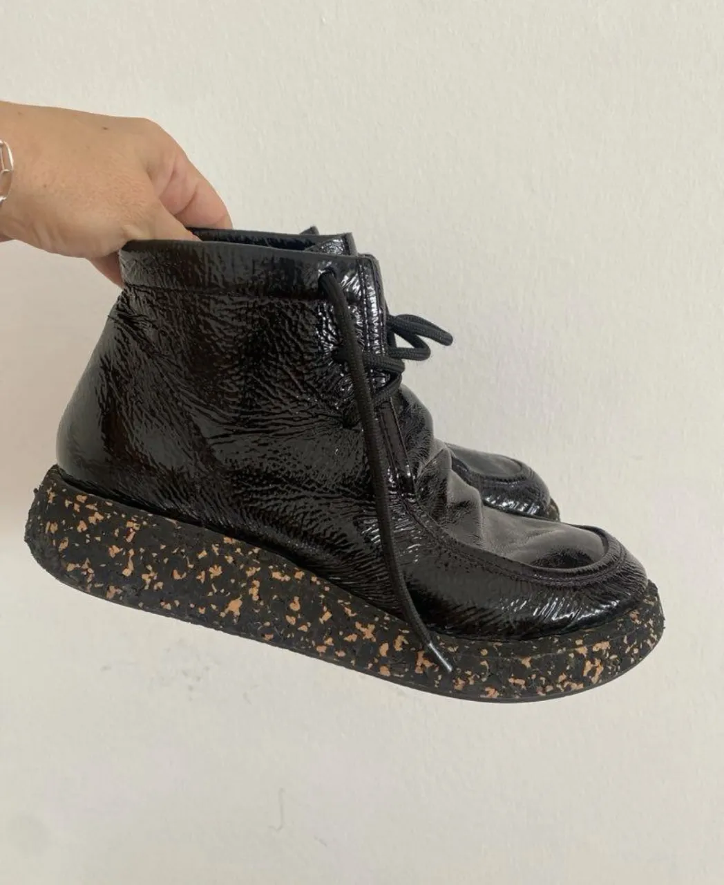 Borcegos Mishka - Vista 2