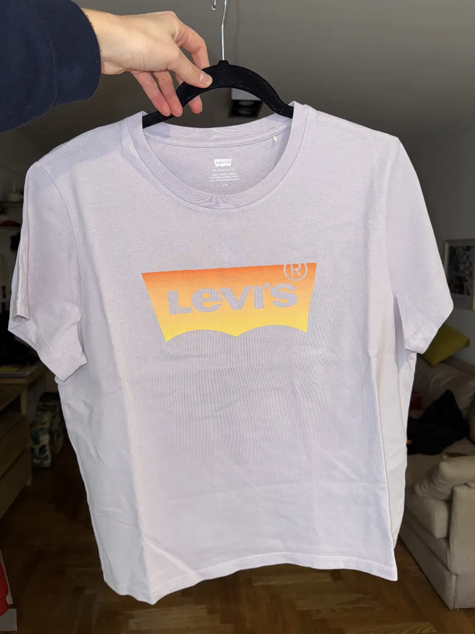 Remera Levi's - Vista 2