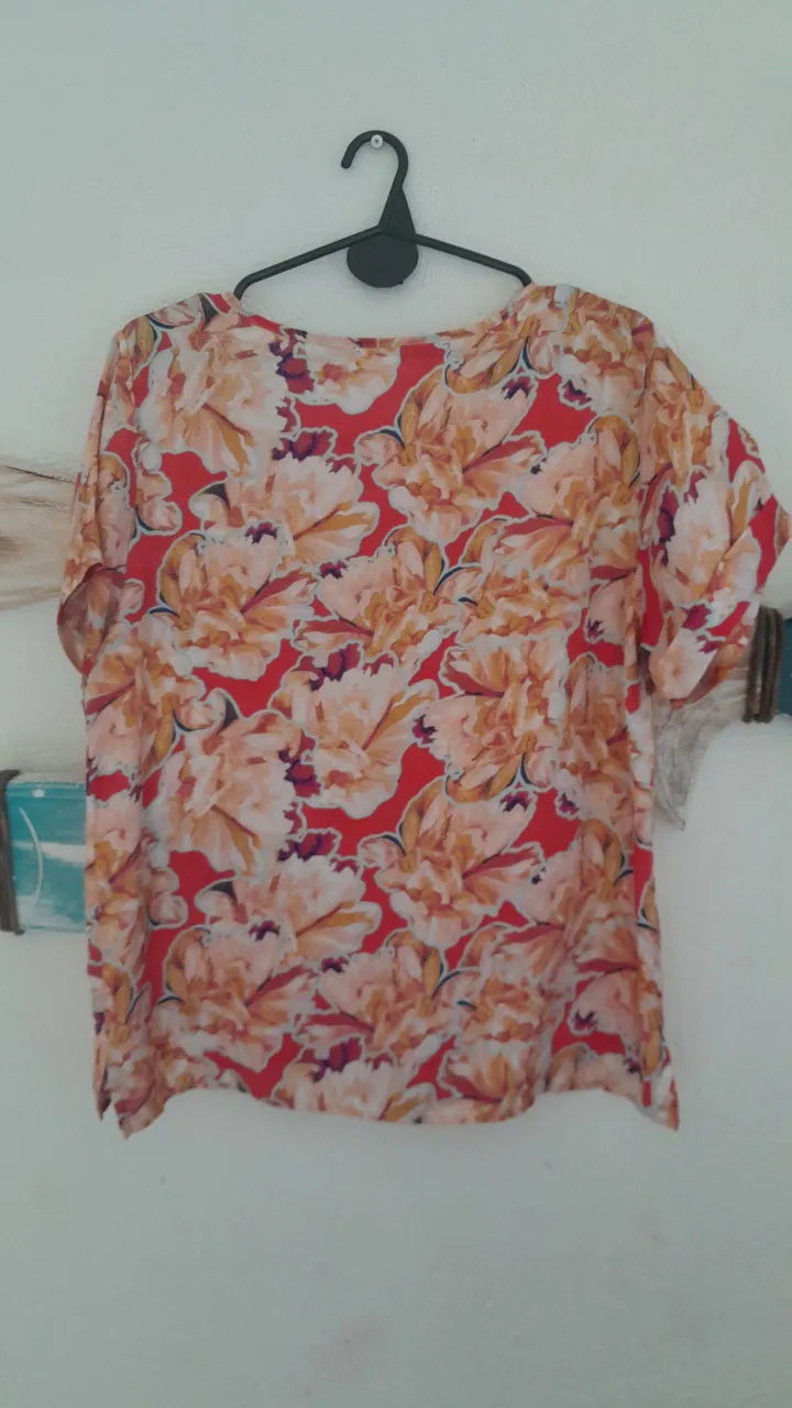 Remera Koxis - Vista 2