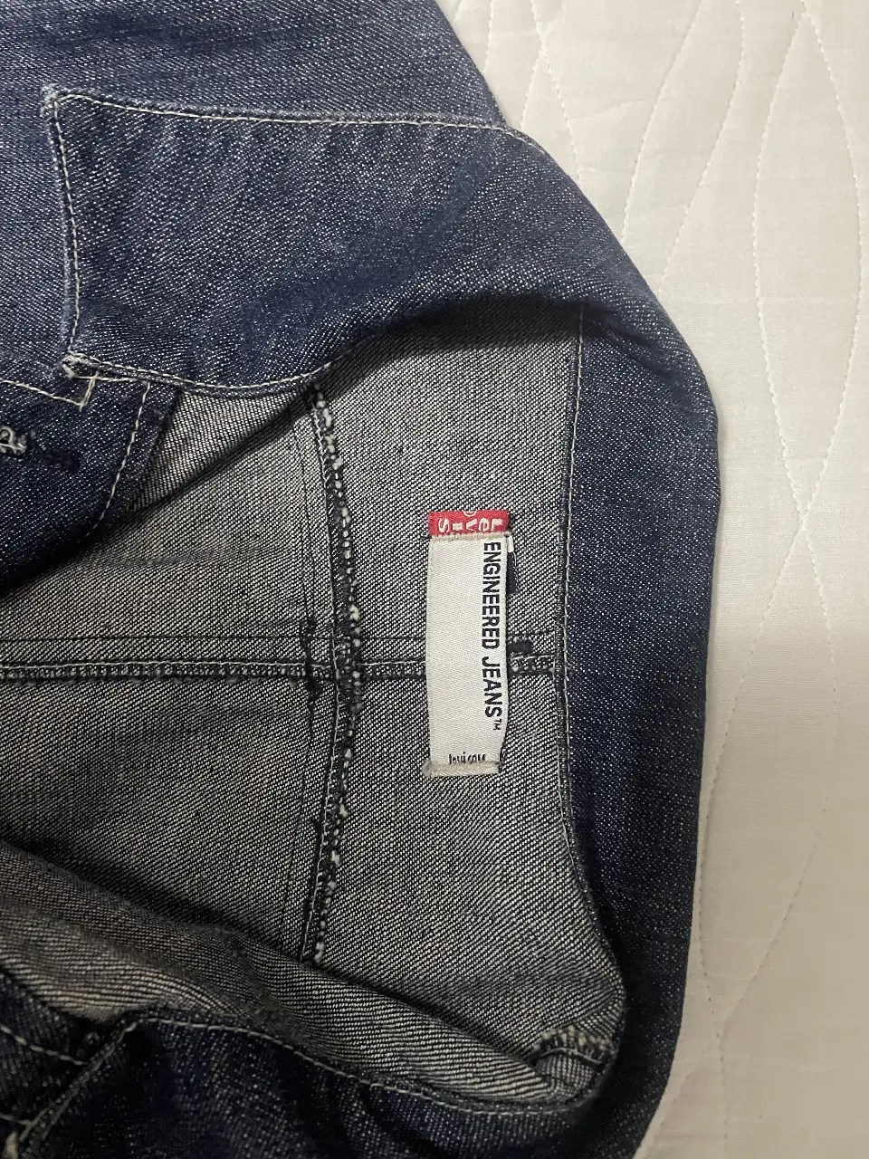 Campera Levi's - Vista 2