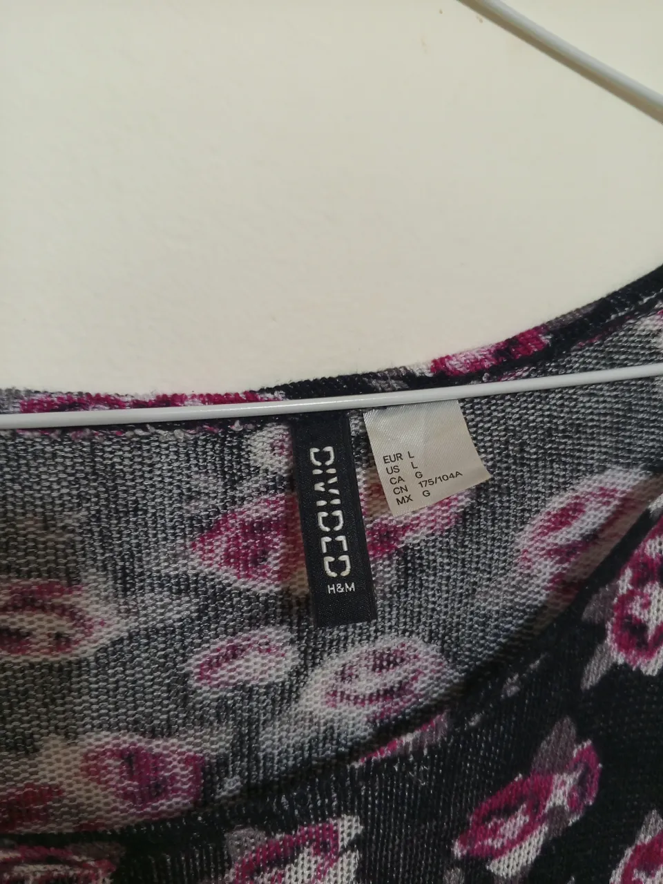 Remera H&M - Vista 3